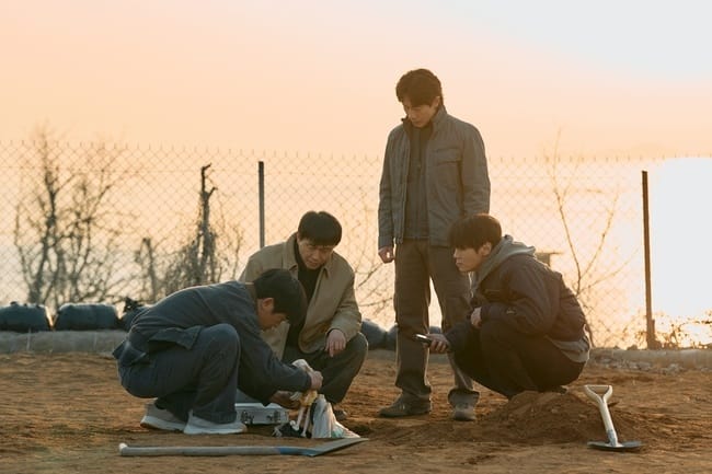 Why Do K-Drama Dads Always Turn Out to Be Secret Killing Machines? — Mr. Kim and Fifties Professionals and the Rise of the Korean "Dad Universe" 202606241014050310 2